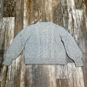 Cozy knit grey sweater!